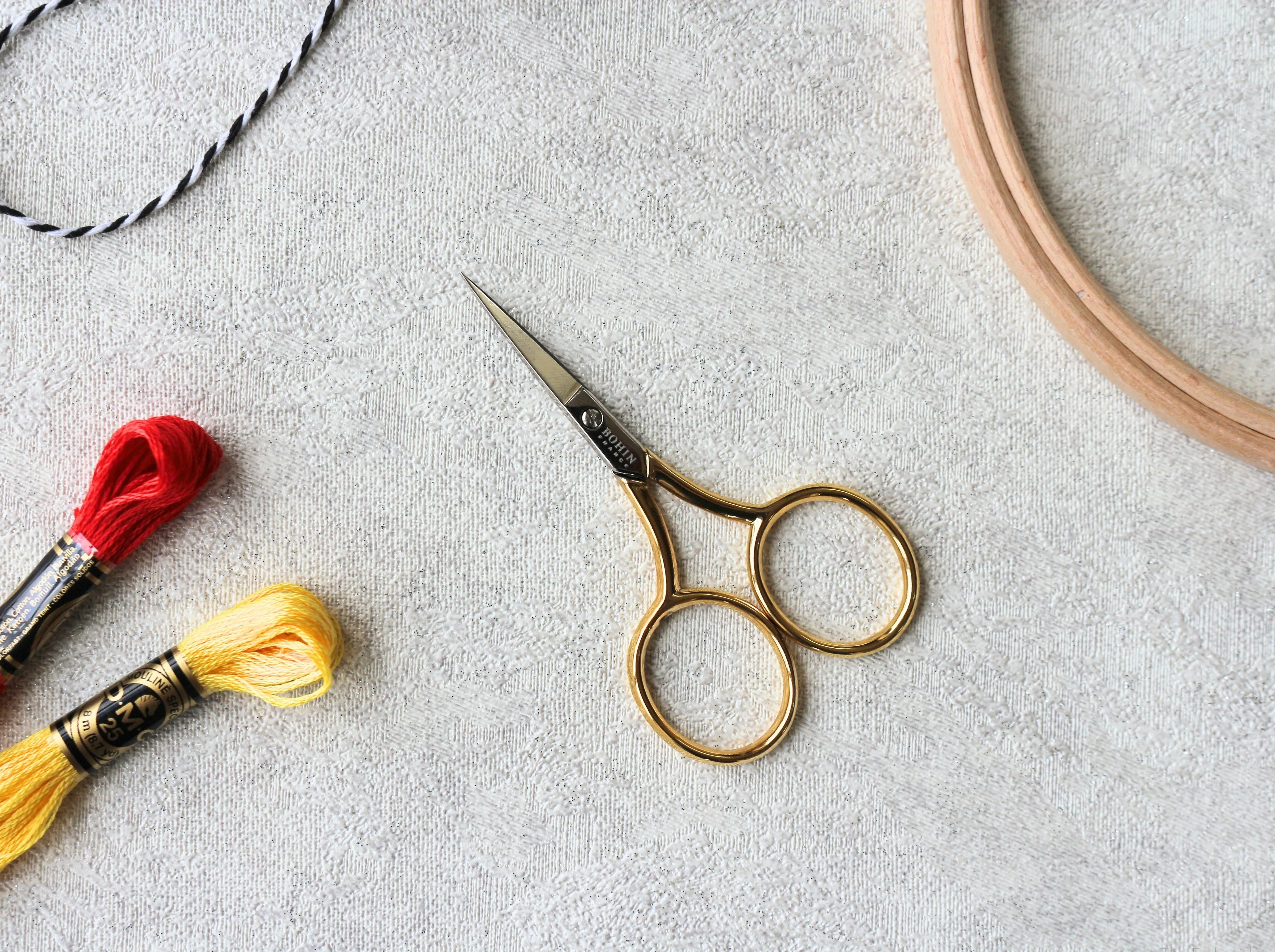 BOHIN Gold Extra Large Handles Embroidery Scissors