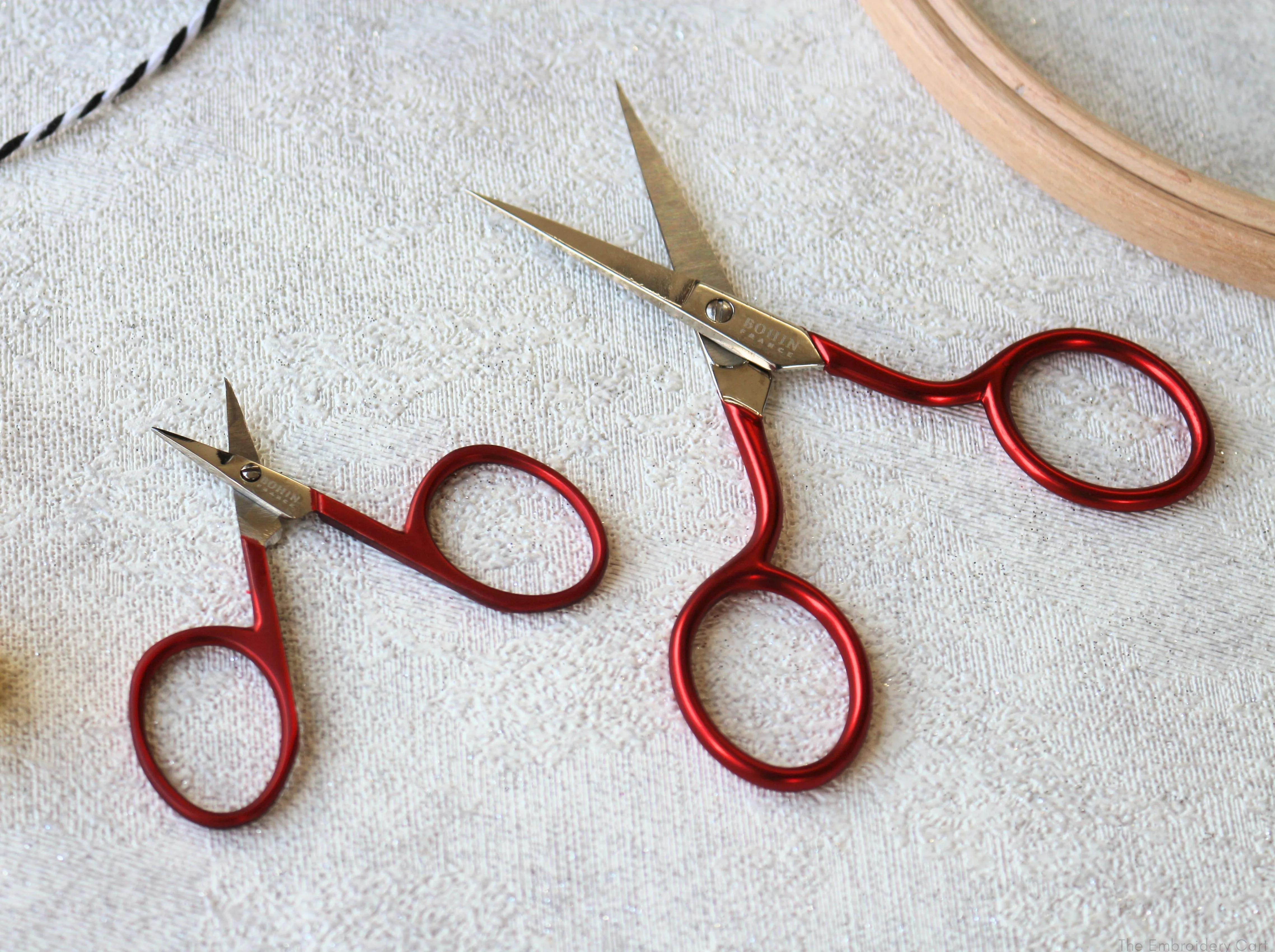 BOHIN "Soft Touch" Red Embroidery Scissors