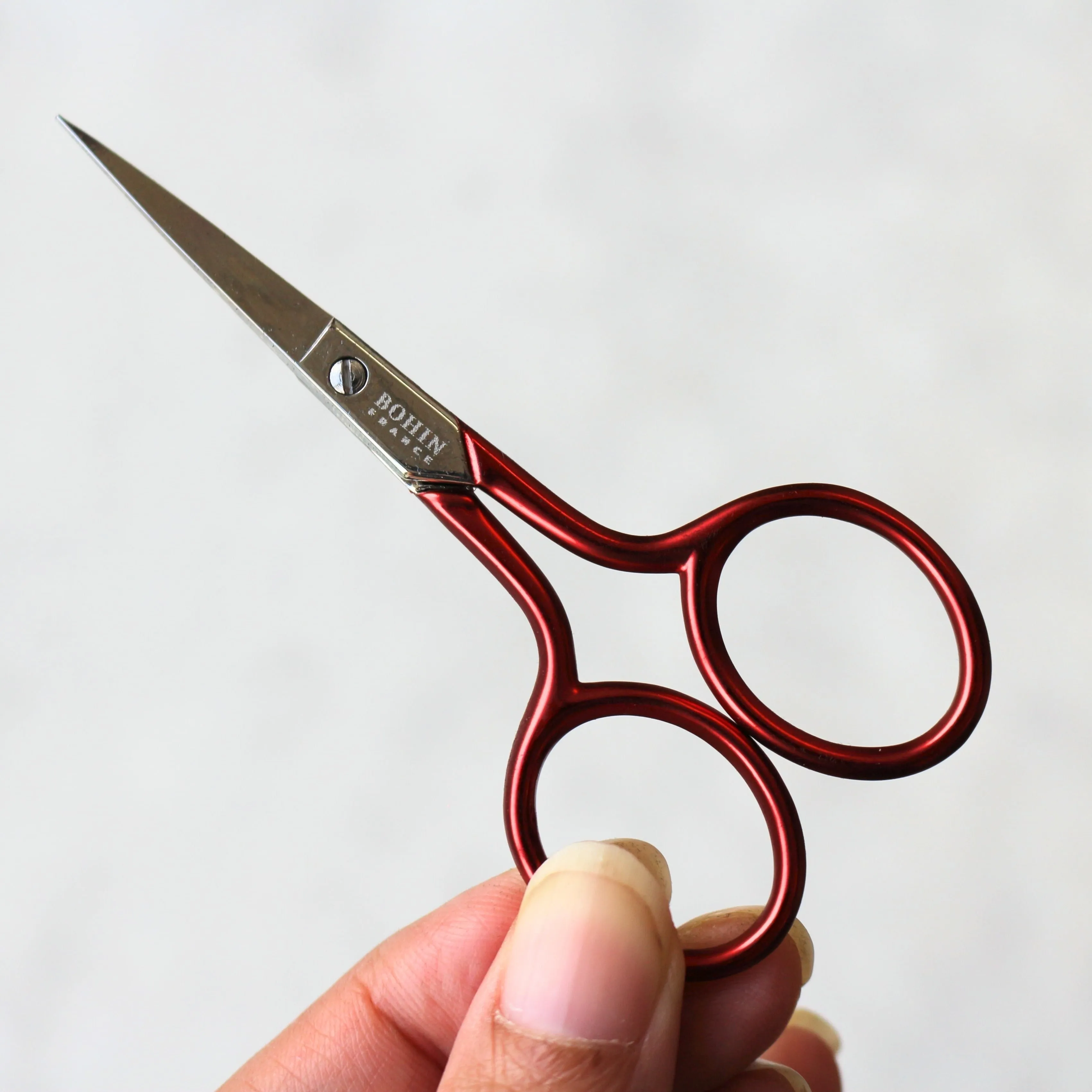 BOHIN "Soft Touch" Red Embroidery Scissors