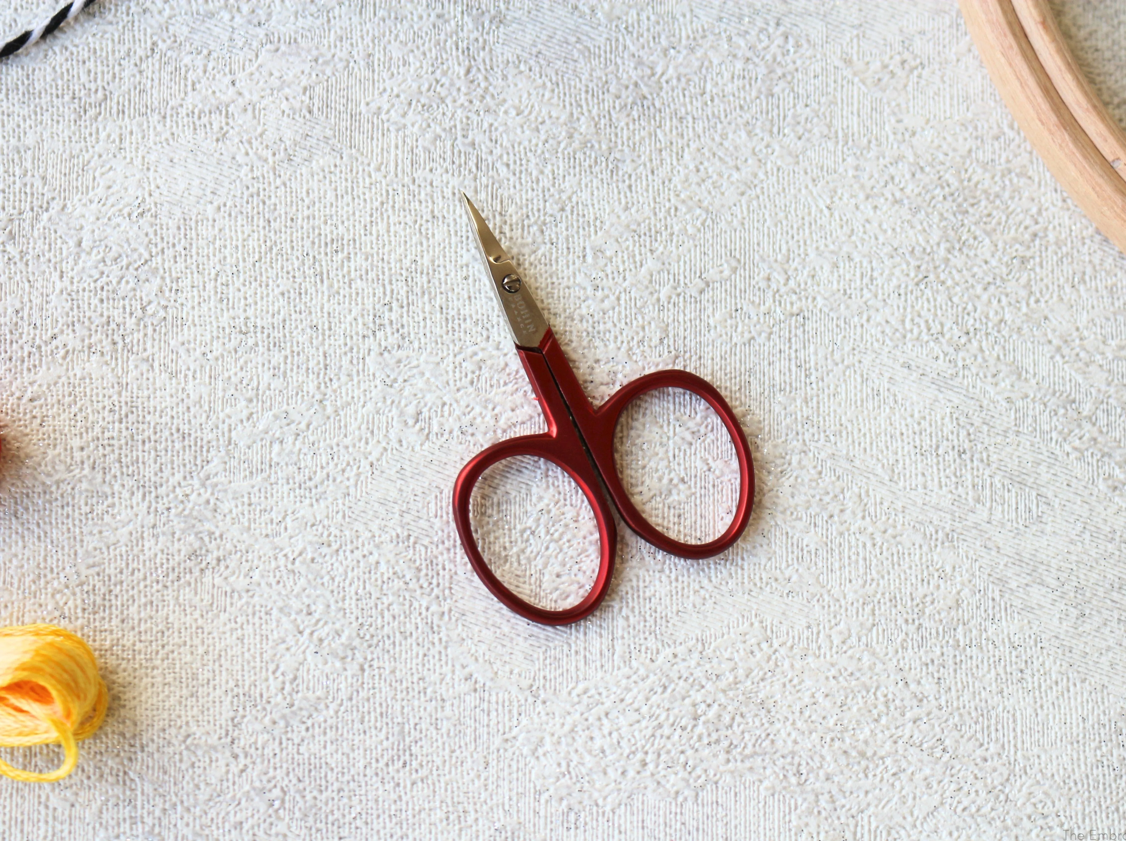 BOHIN "Soft Touch" Red Embroidery Scissors