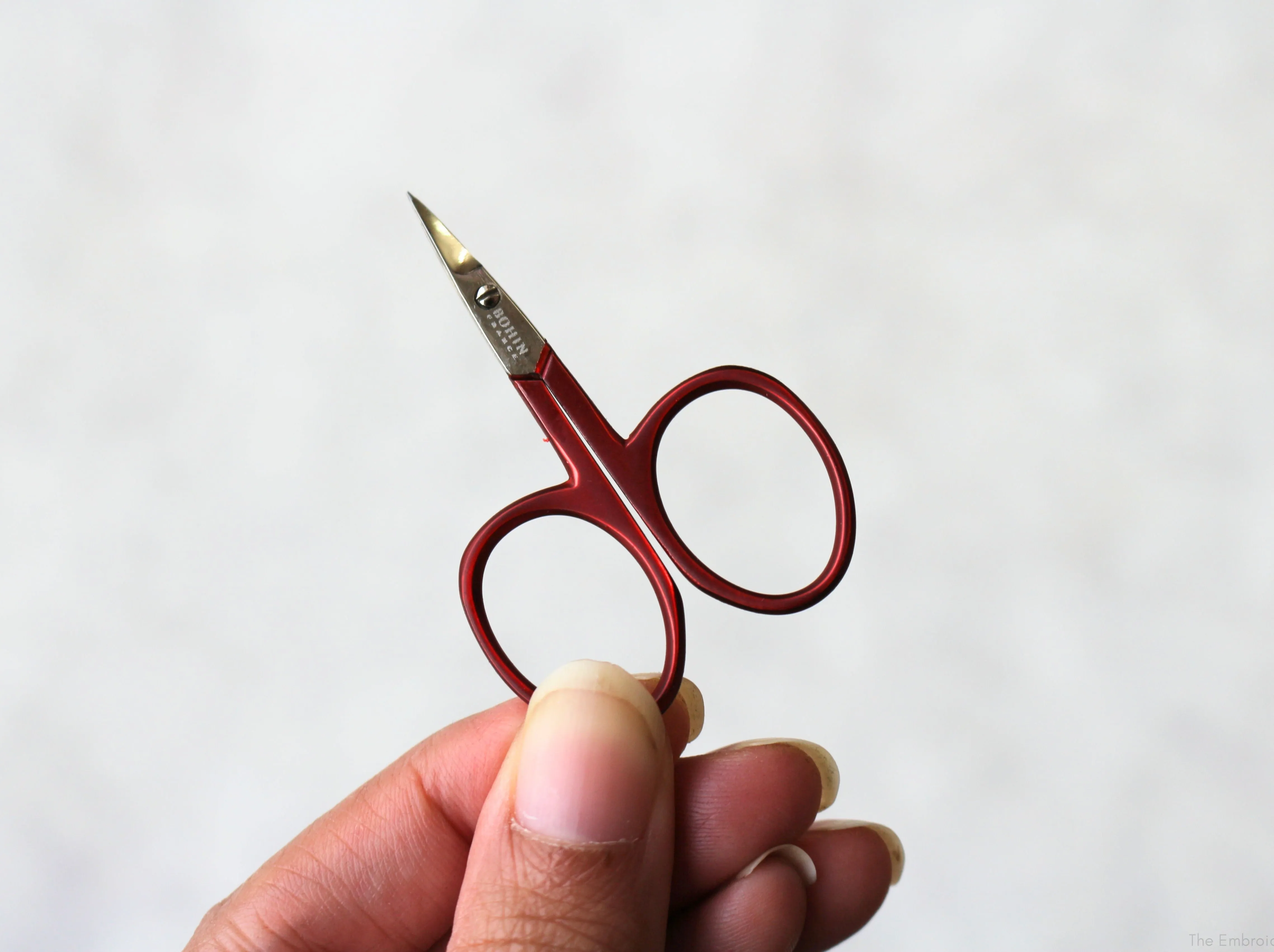 BOHIN "Soft Touch" Red Embroidery Scissors