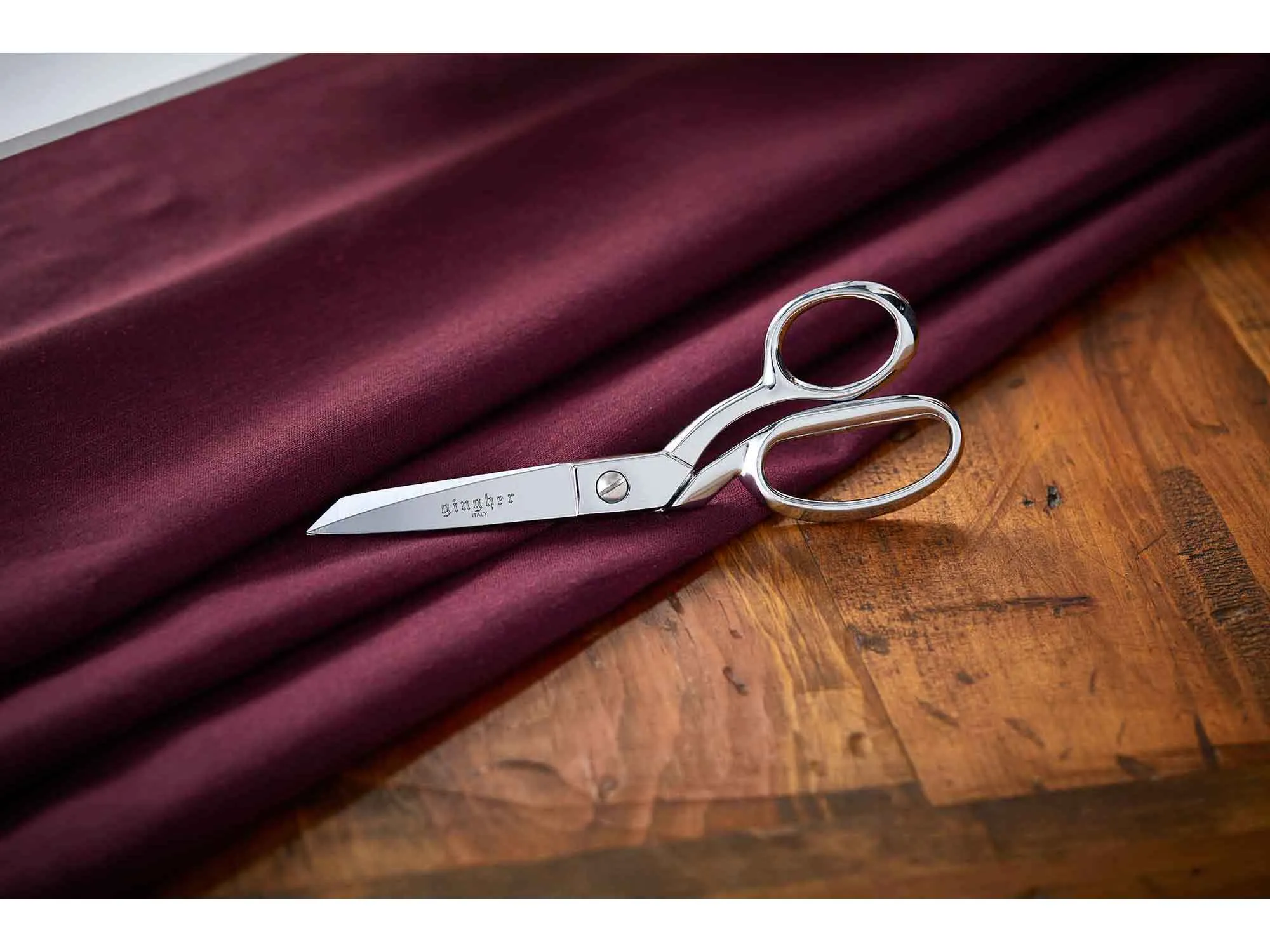 Gingher 220510 - 7 inch Knife Edge Dressmakers Shears