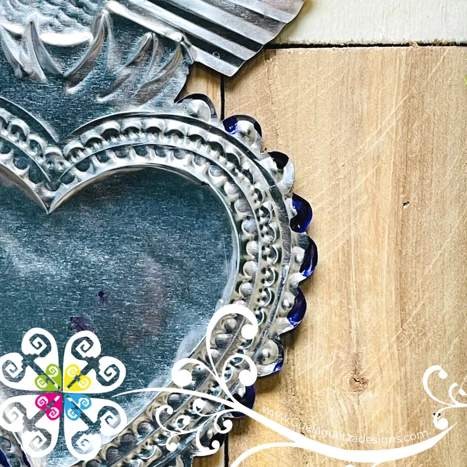 Medium Heart Magenta Blue Crown - Hojalata Wall Decor