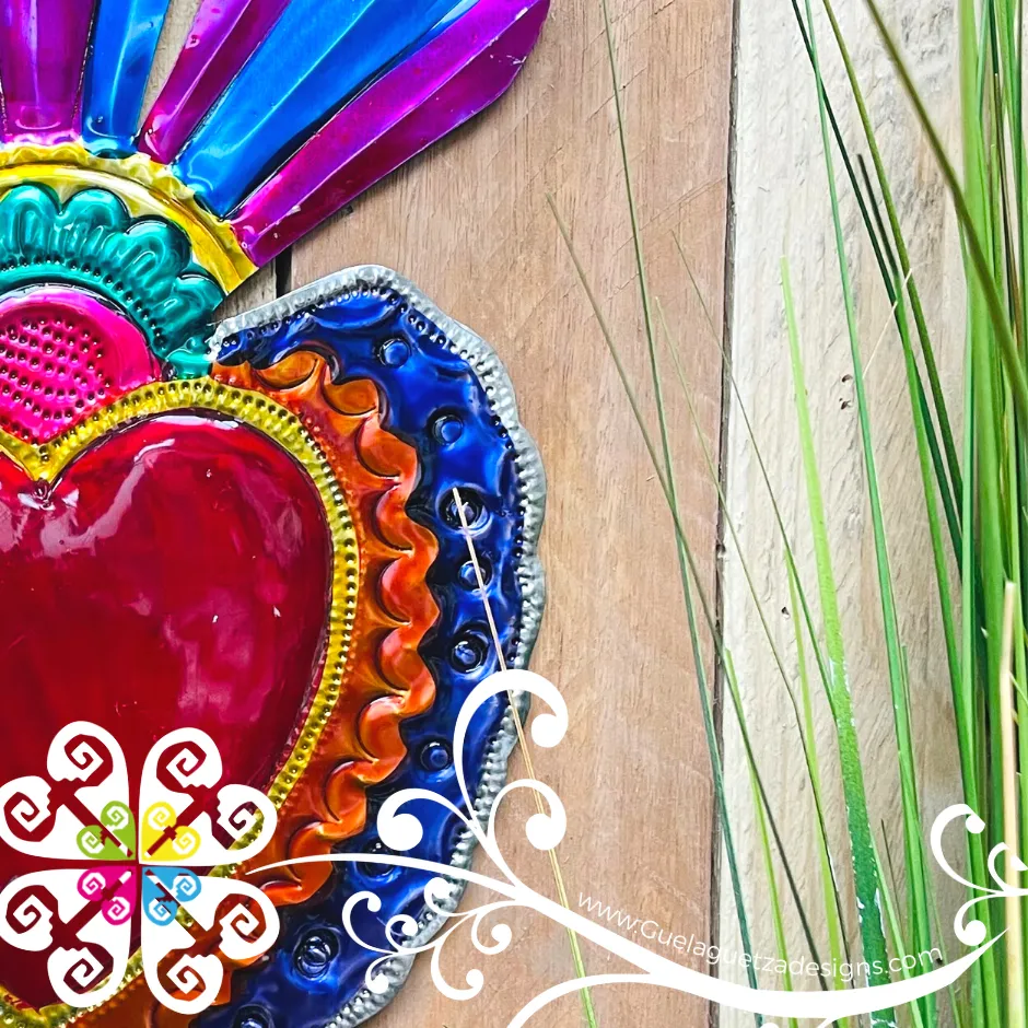 Medium Heart Magenta Blue Crown - Hojalata Wall Decor