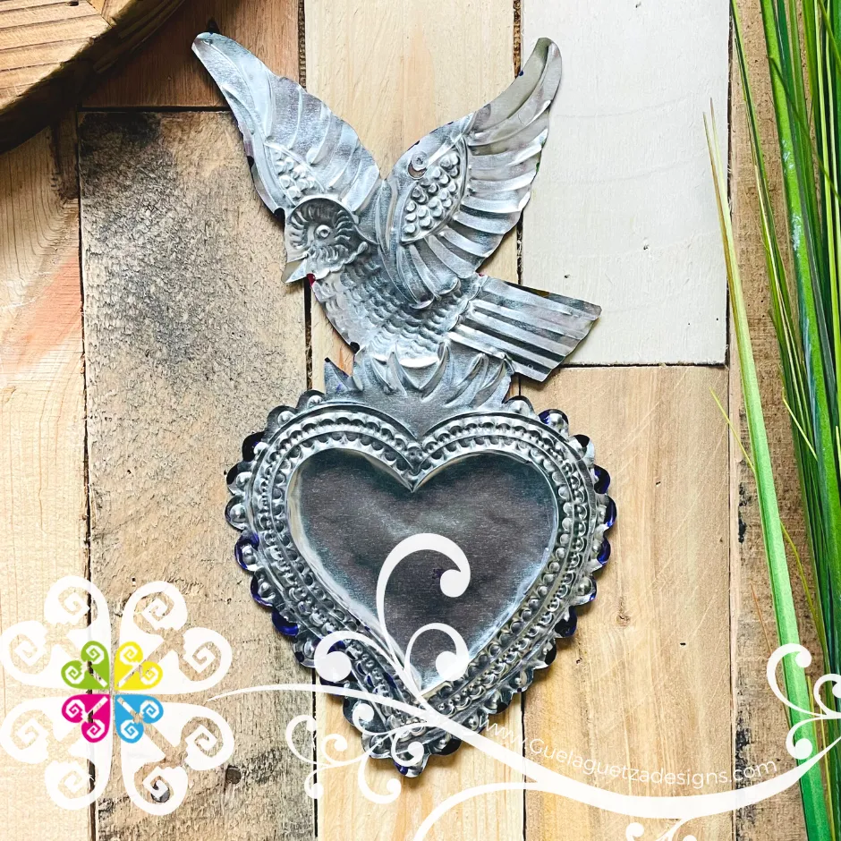 Medium Heart Magenta Flames - Hojalata Wall Decor