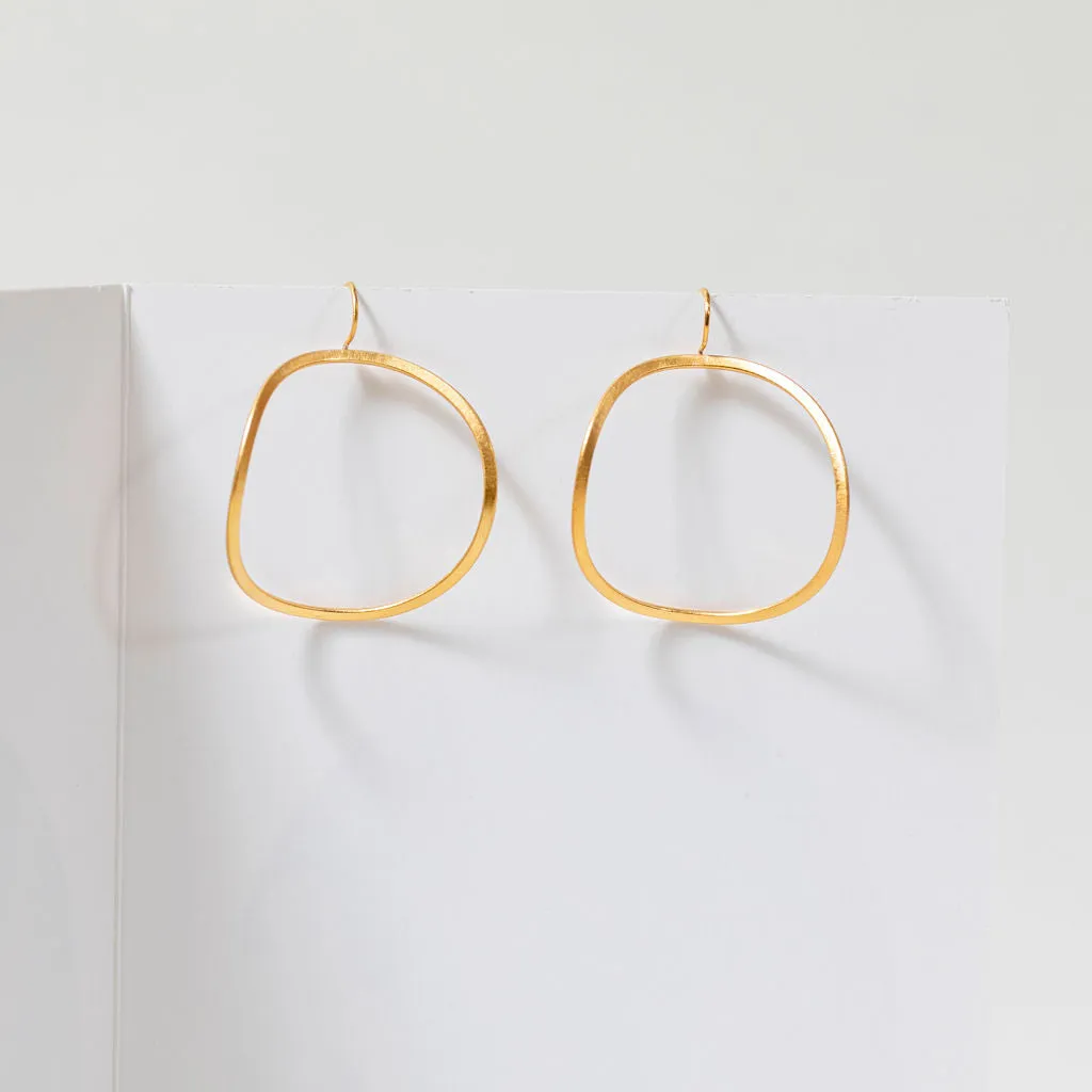 Wavy wire earrings